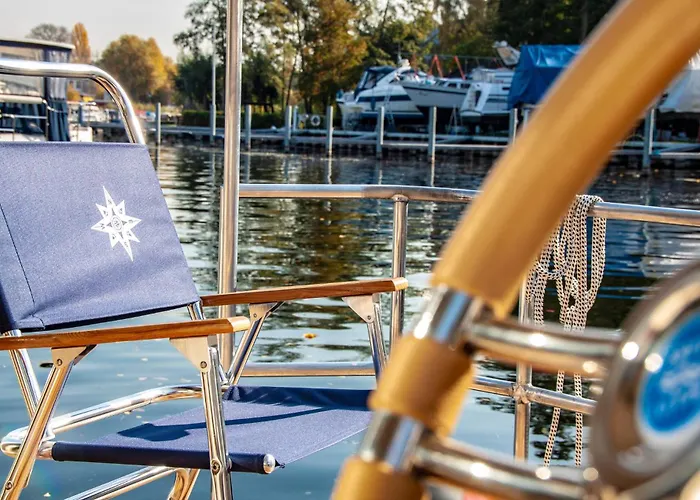 1 Bedroom Stunning Ship In